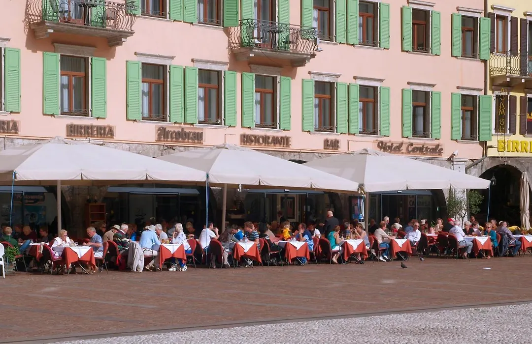 Hotel Centrale-1