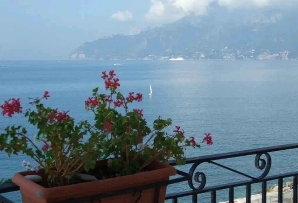 B&B Fronte Del Mare-1