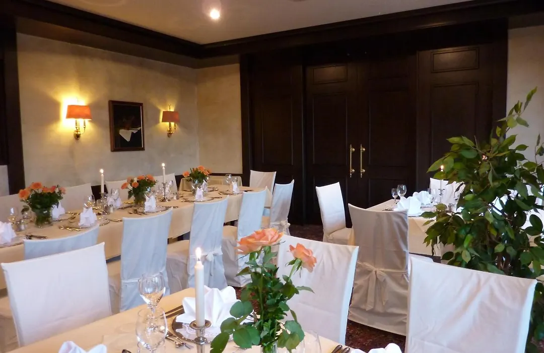 Hotel Holl-1