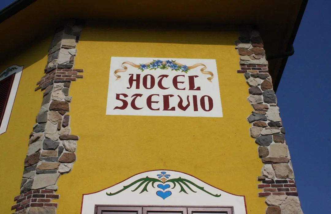 Hotel Stelvio-1