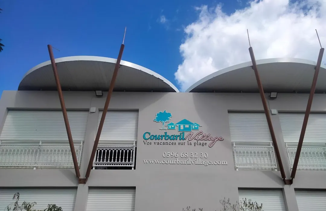 Courbaril Residence-1