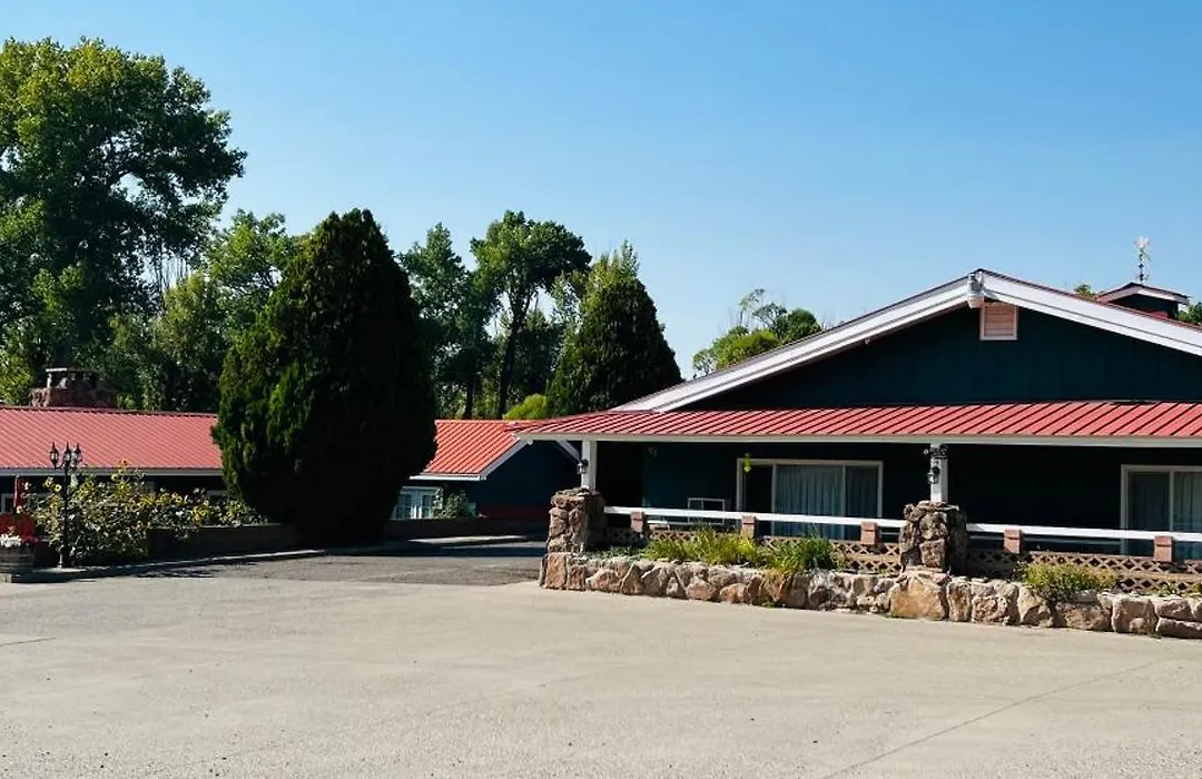 Redwood Arms Motel-1