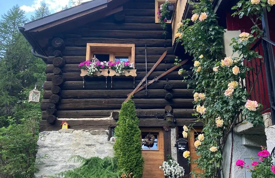 CHALET dei FIORI rooms-1