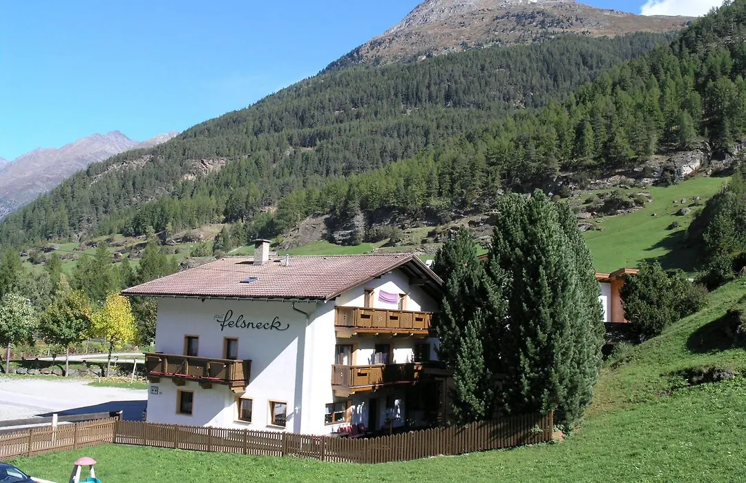 Haus Felsneck-1
