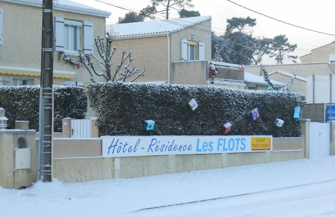 Hôtel Résidence Les Flots-1