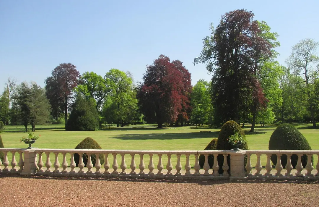 Château des Monthairons Hôtel Restaurant GastroMaison Spa privatif-1
