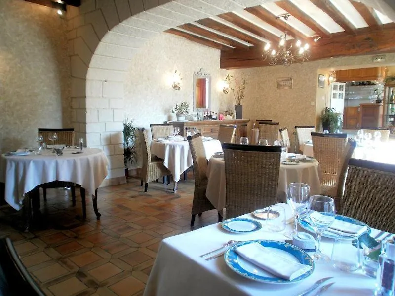 Logis Hôtel Auberge De L'ecole-1