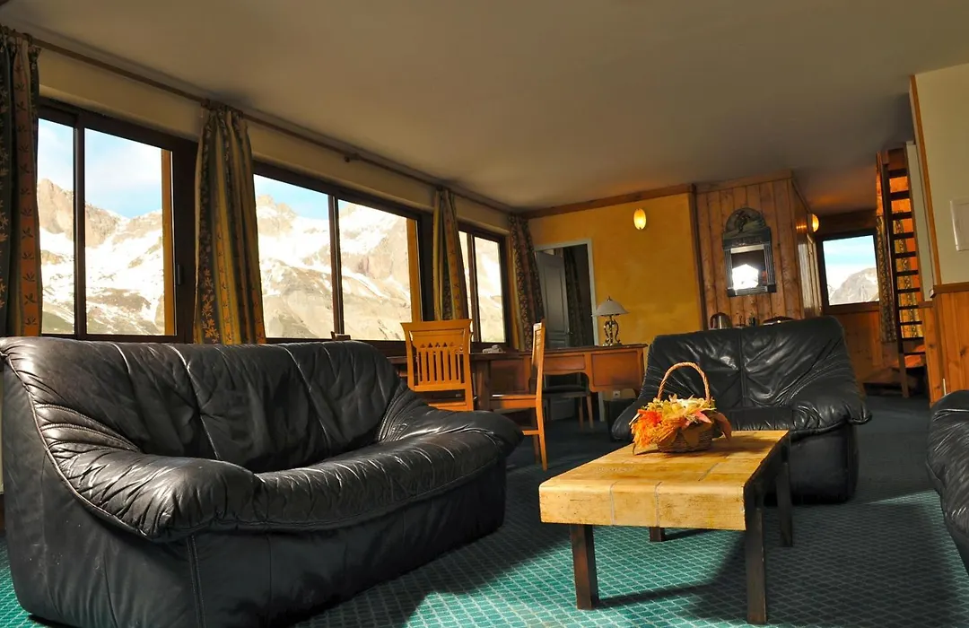 Lautaret Lodge & Spa-1