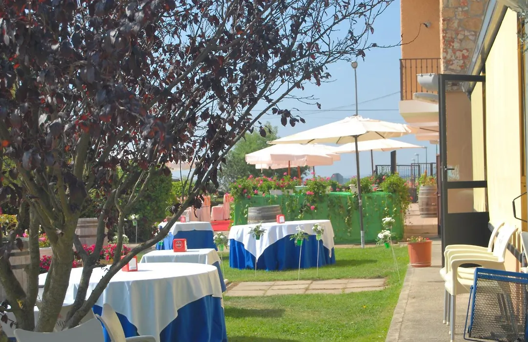 Hotel Cuatro Calzadas-1