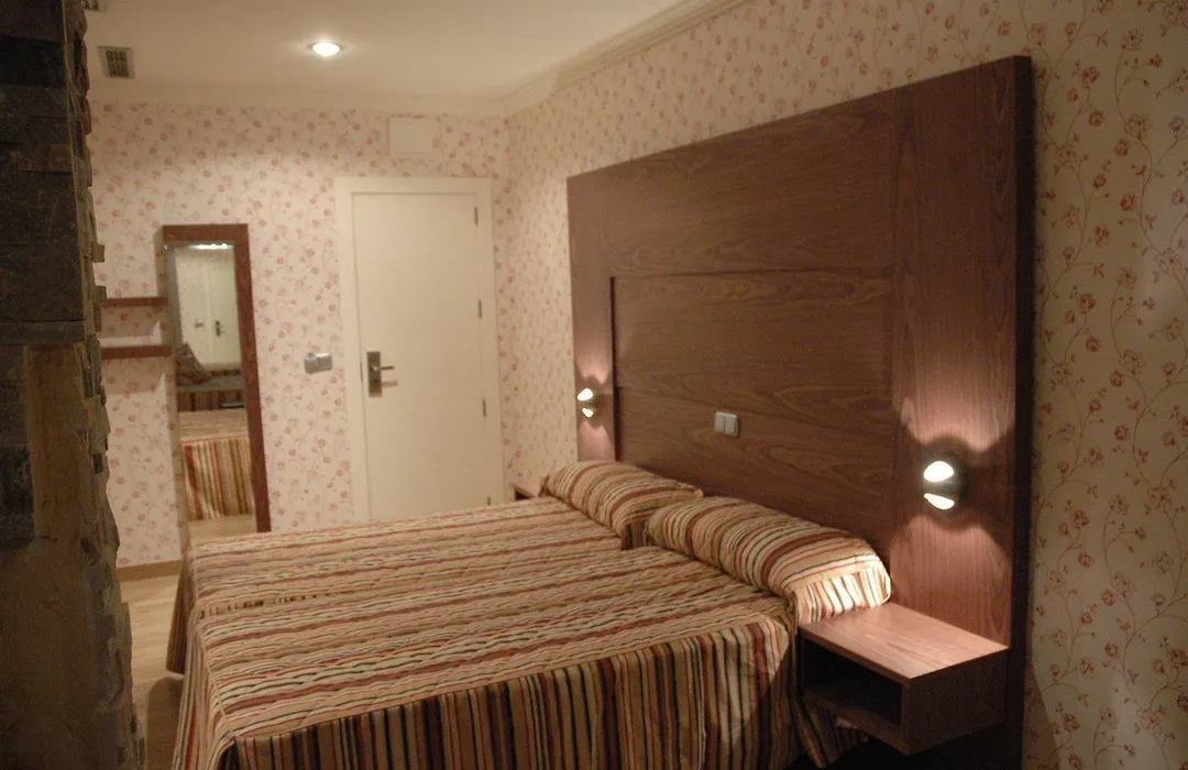 Hotel Ideal-1