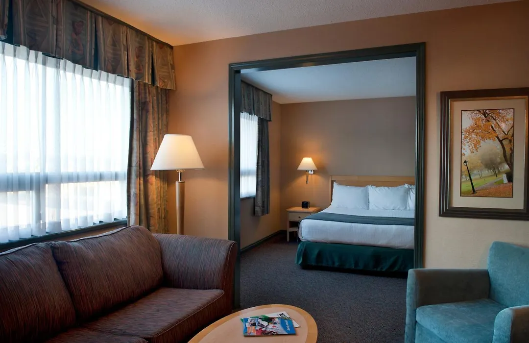 Ramada Plaza By Wyndham Prince George-1