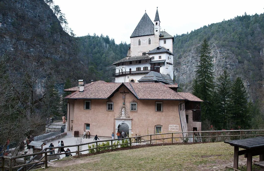 Hotel Rosa Resort-1