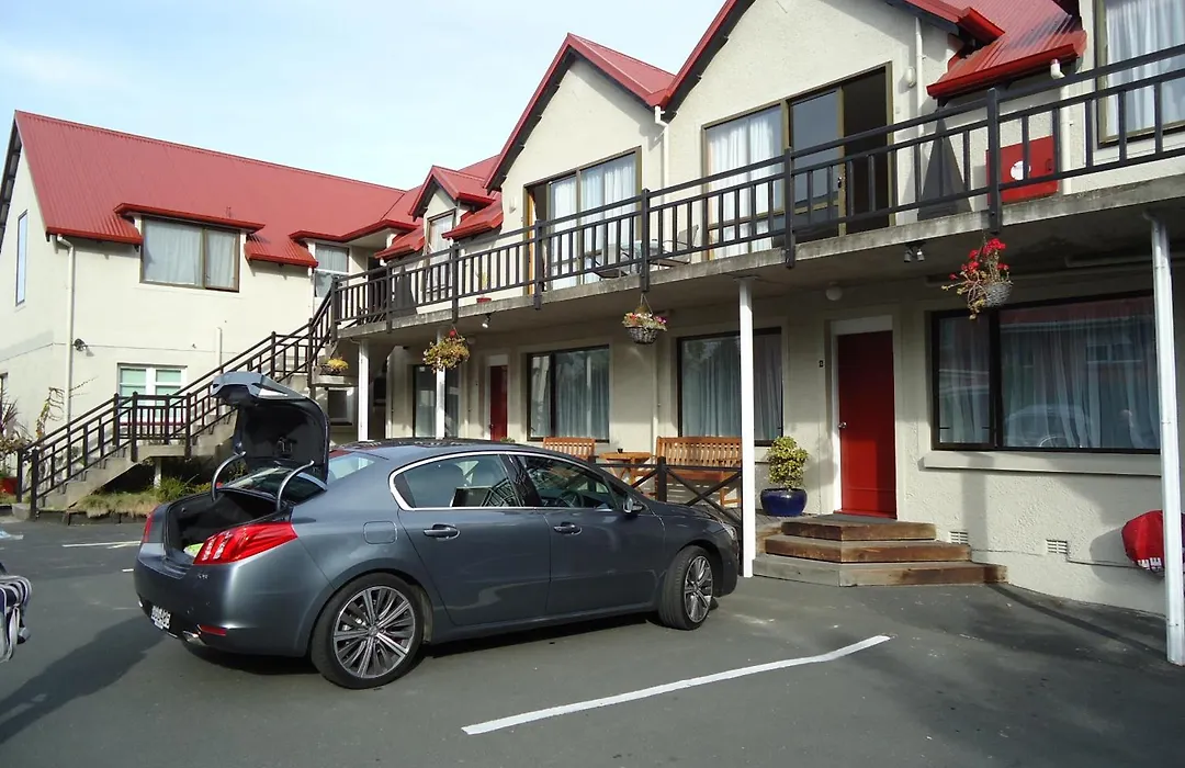 Owens Motel-1