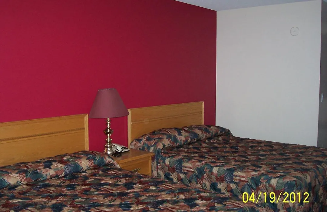 Model A Inn-1