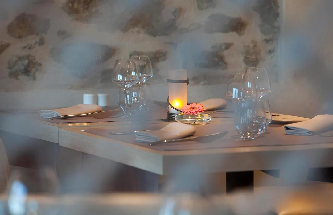 Logis Le Relais Saint Jacques-1