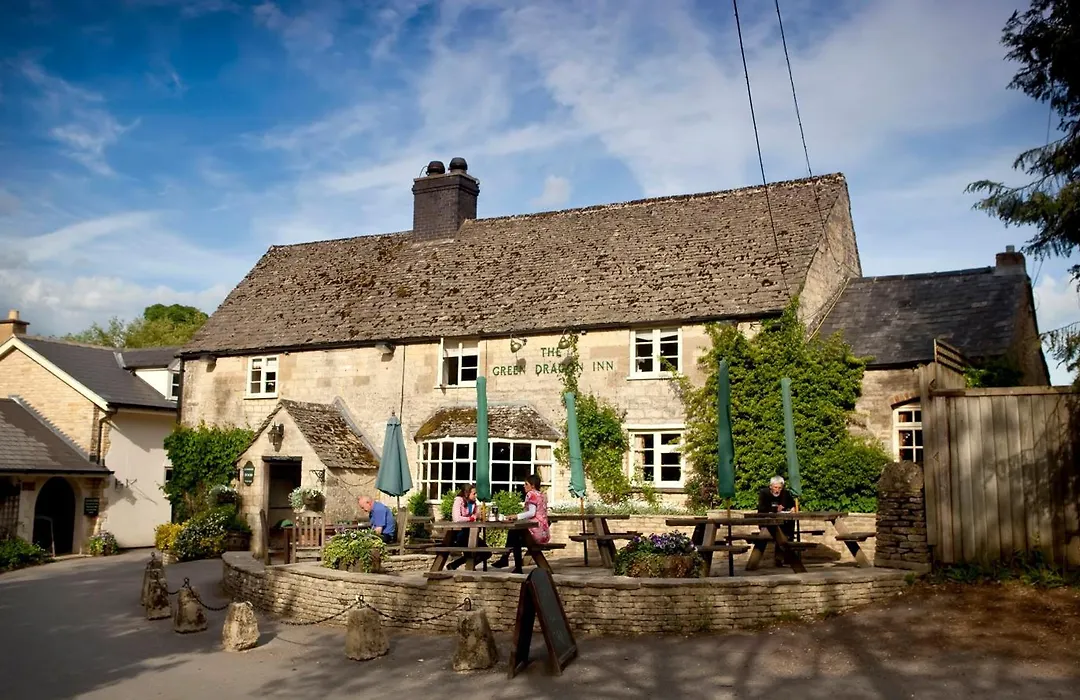 The Green Dragon Inn-1