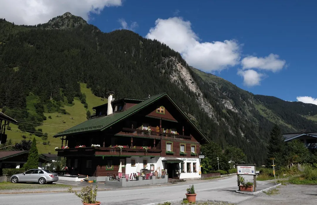 Hotel Gasthaus Schwarzenstein-1