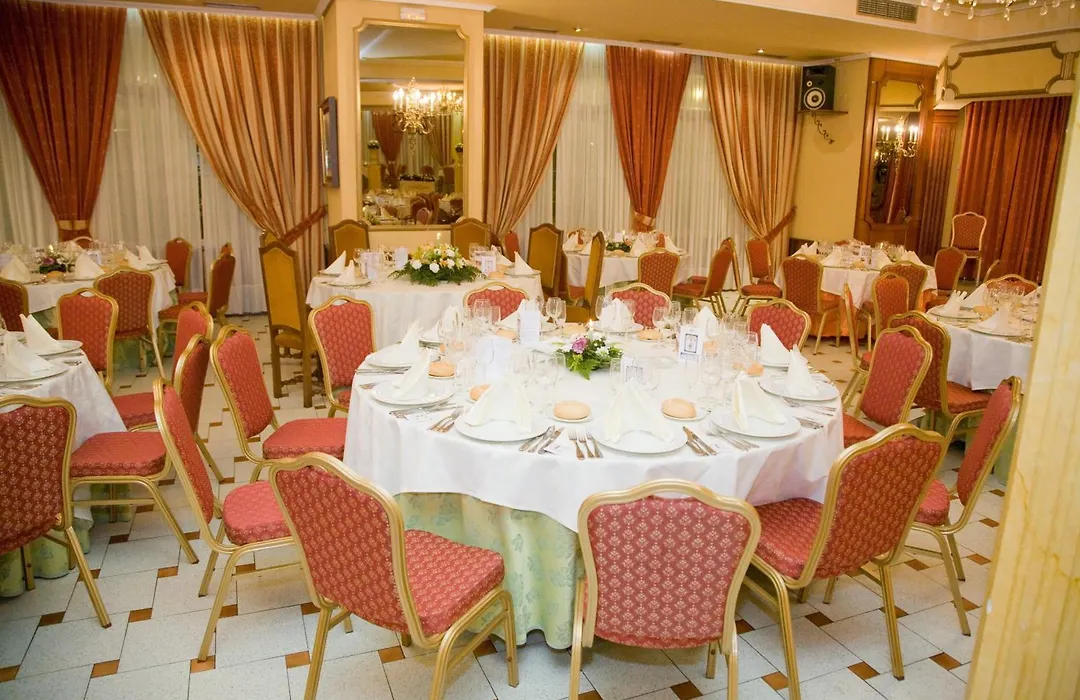 Hotel La Maruxiña-1