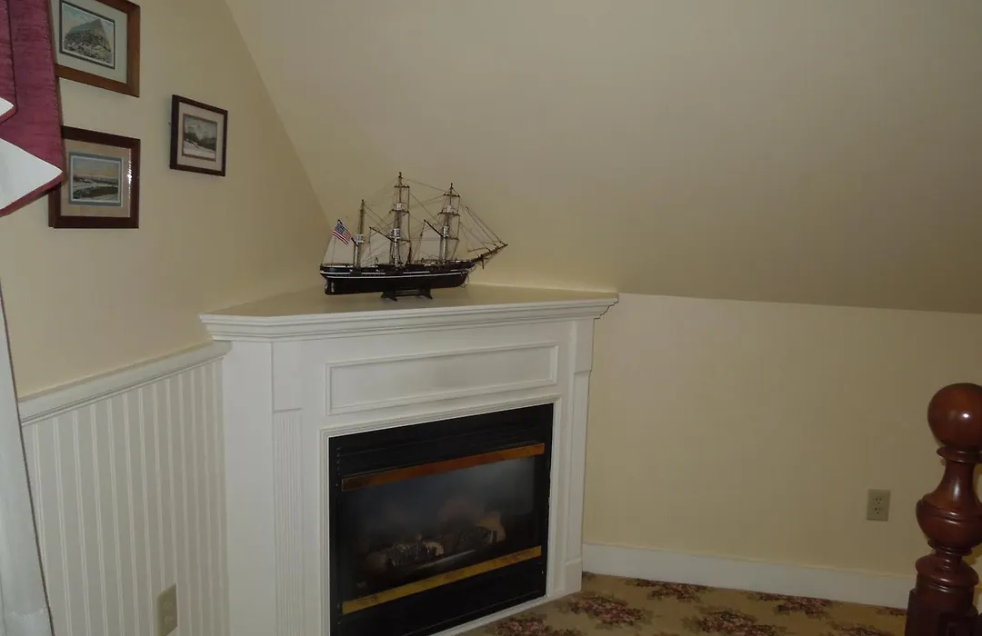Kearsarge Inn-1