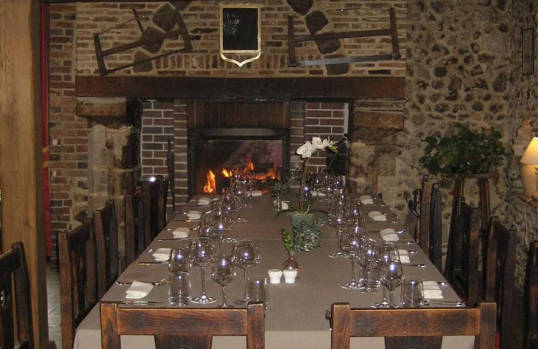 Hotel Restaurant Le Cheval Blanc-1