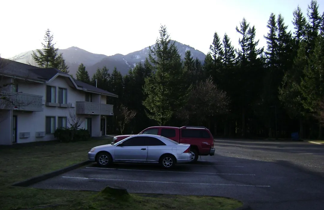 Edgewick Inn-1