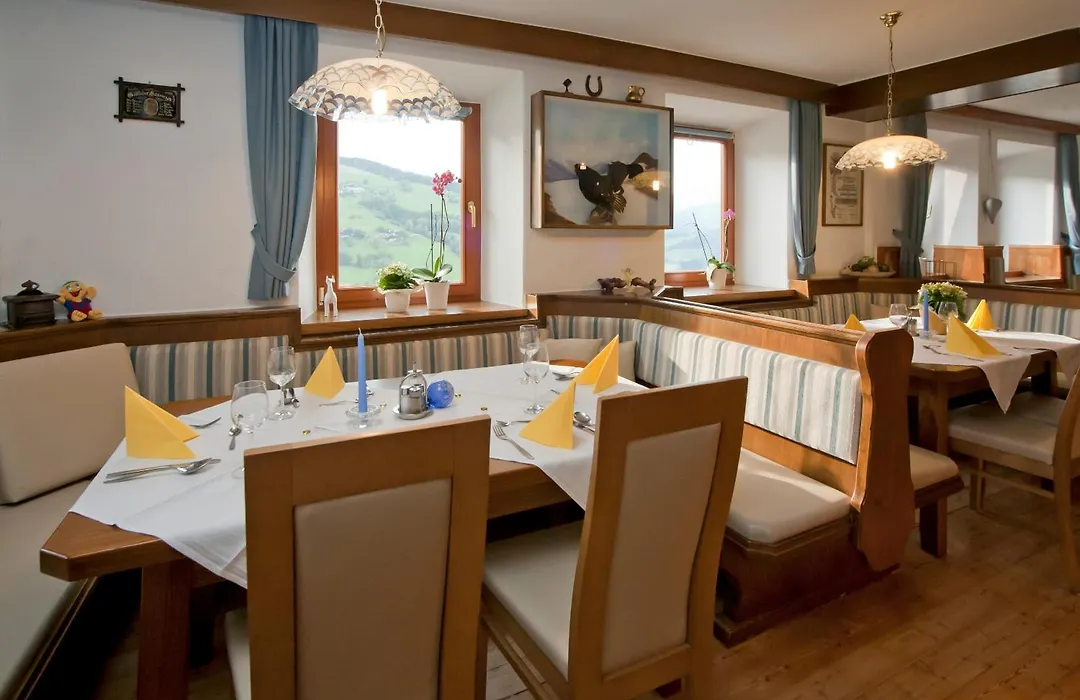 Sportbauernhof - Gasthaus Hochalmblick-1
