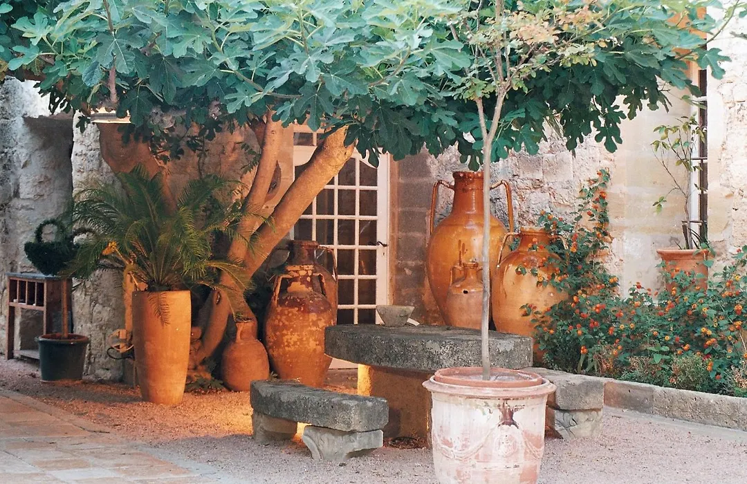 Chateau D'Arpaillargues - Teritoria-1