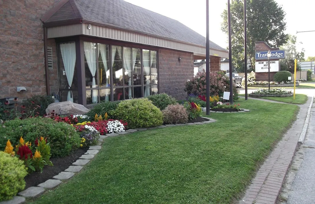 Travelodge By Wyndham North Bay Lakeshore-1