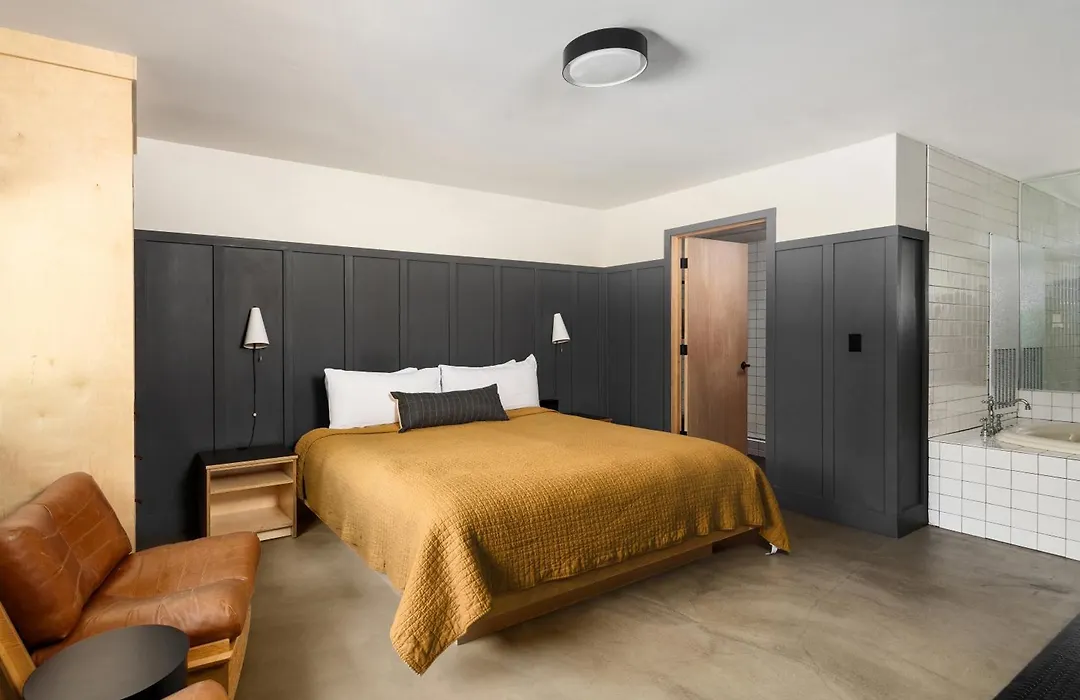 The Coachman Hotel-1
