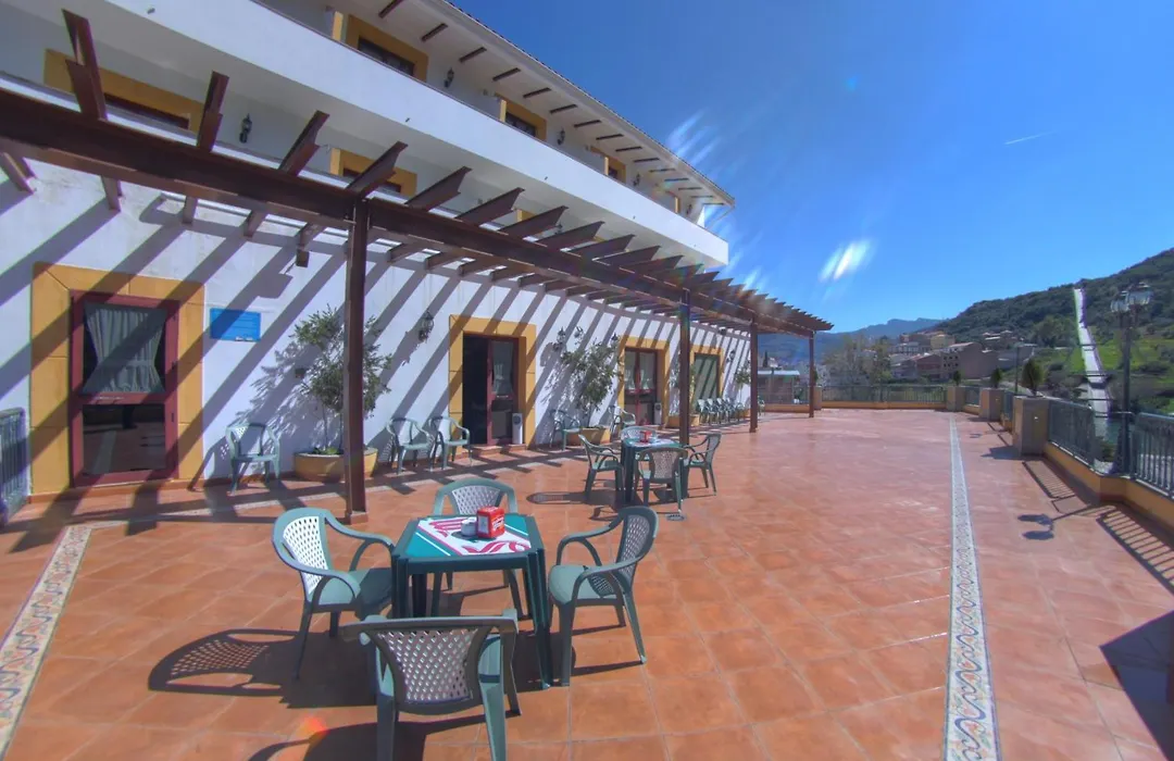 Hotel Avenida-1