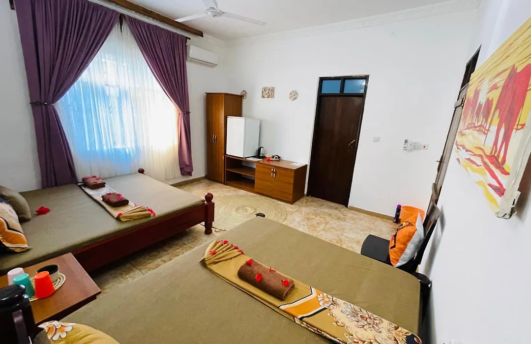 Max Hotel Nungwi-1
