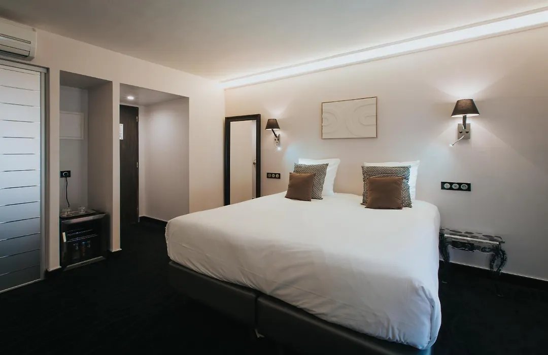 Hotel Henry II Beaune Centre-1