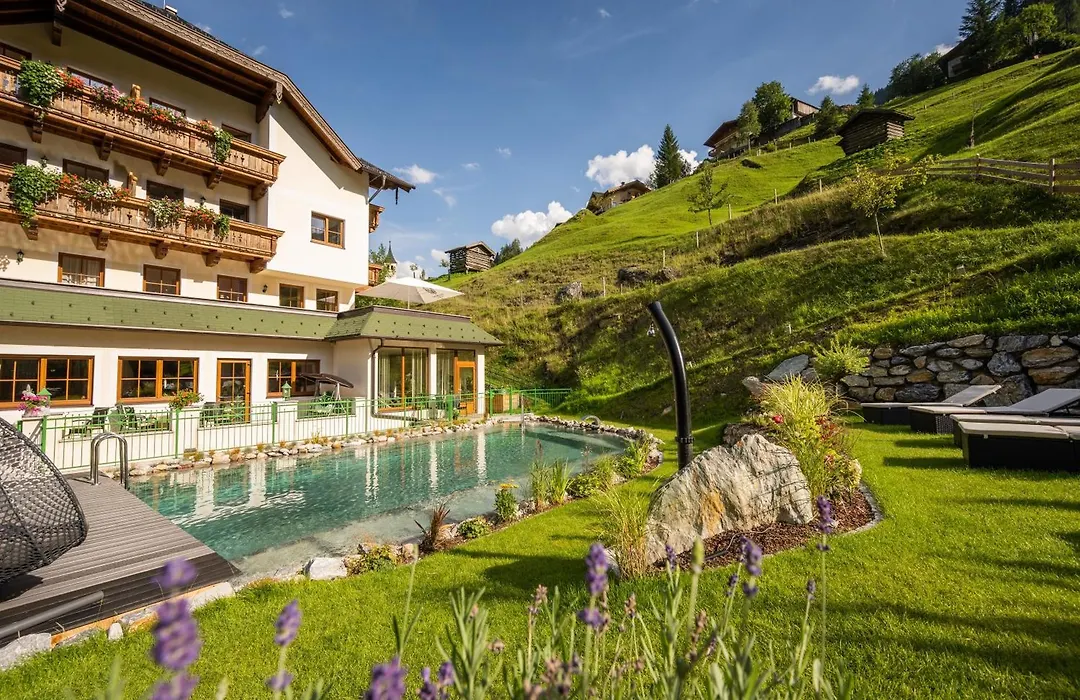 Natur-&Auszeithotel Hüttenwirt-1