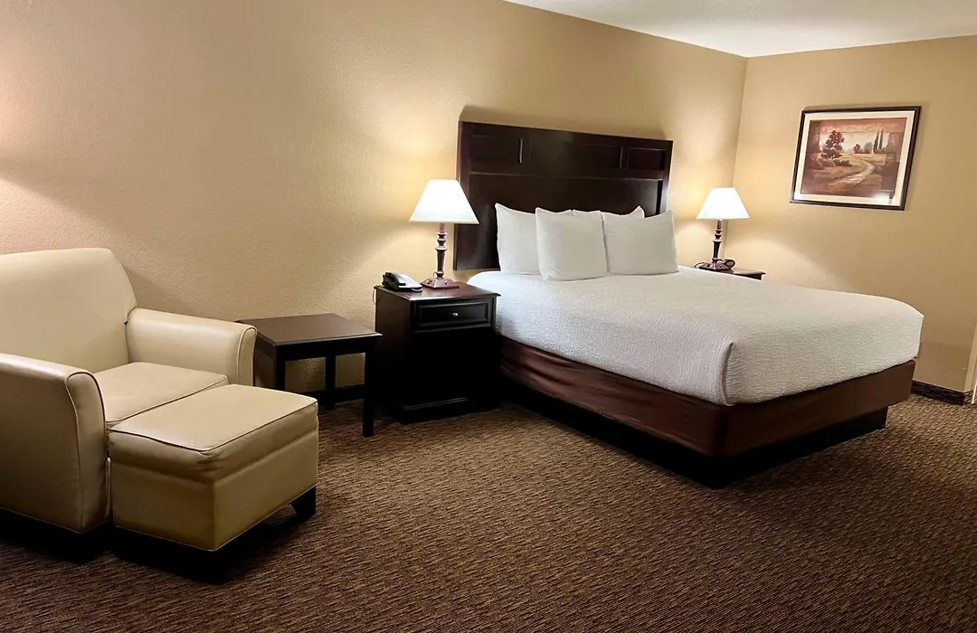 Best Western Country Inn-1