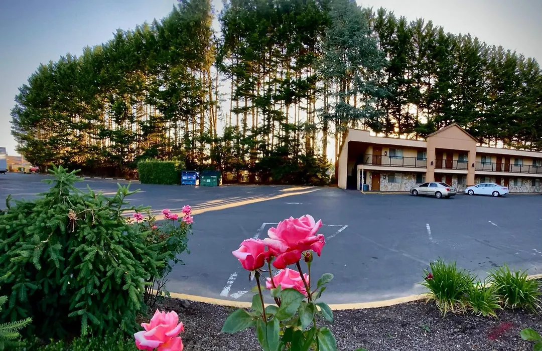 Mcminnville Inn-1