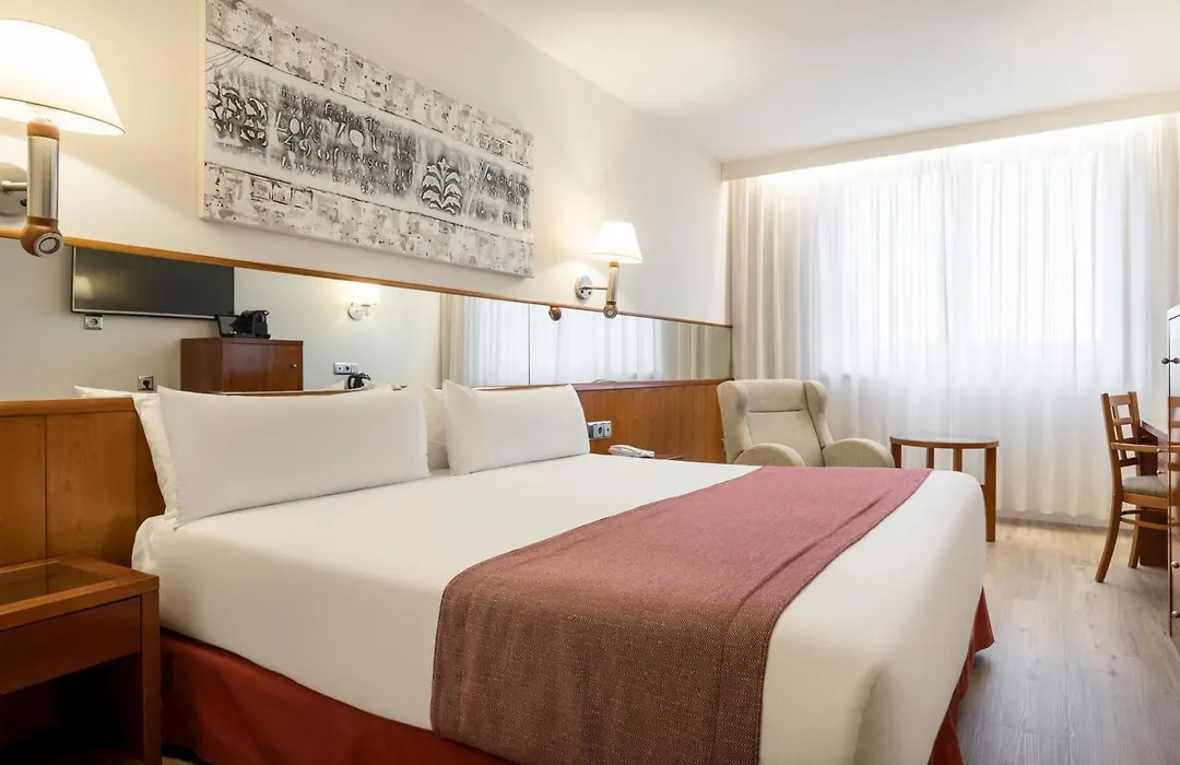 Ilunion Les Corts Spa-1