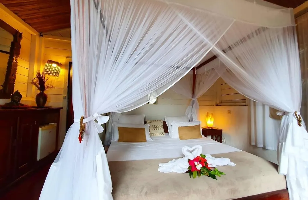 Hotel Ecolodge Le Ravoraha-1