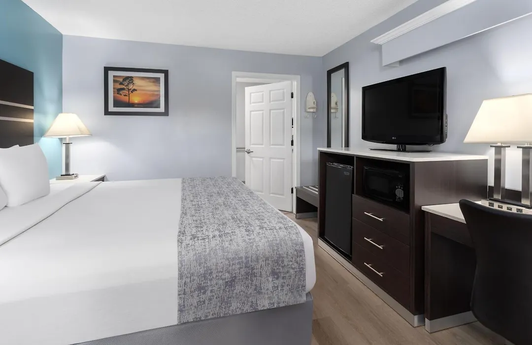 Baymont By Wyndham Brunswick Ga-1