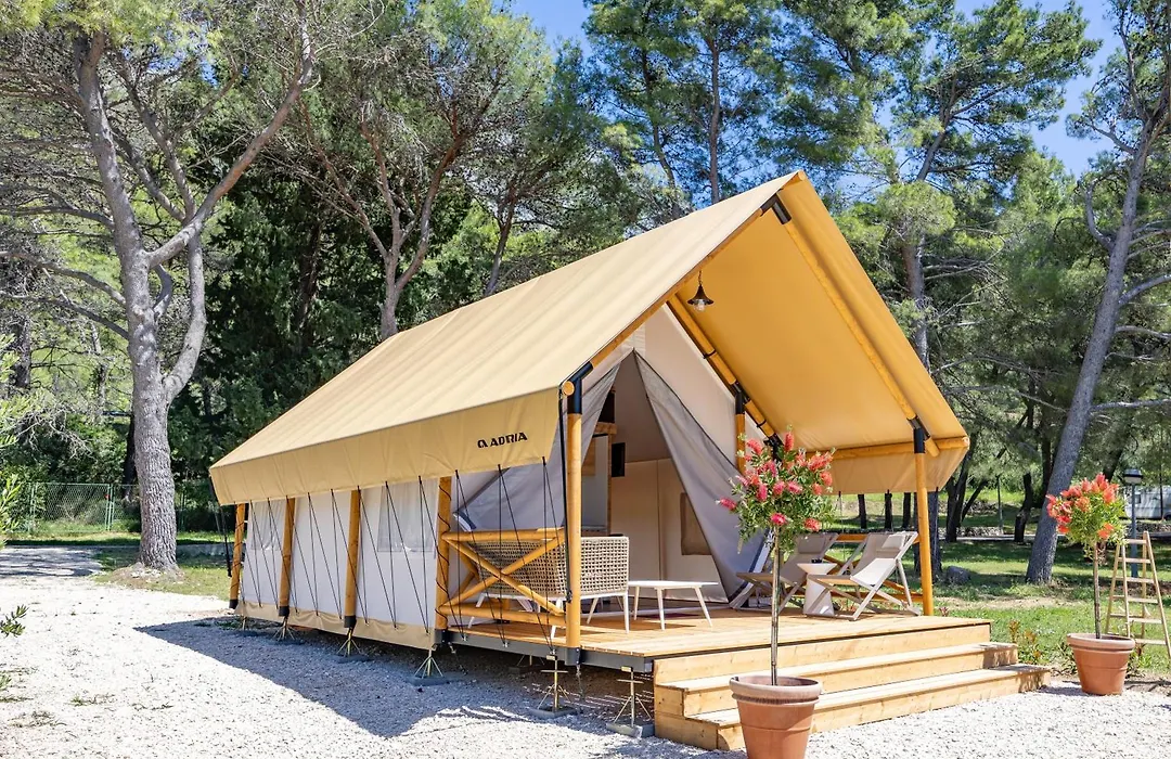 Camp Dole Zivogosce - Mobile Home And Glamping Tent-1