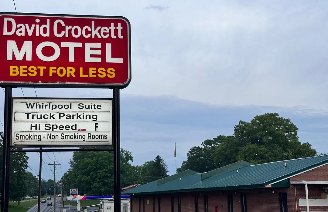 David Crockett Motel-1