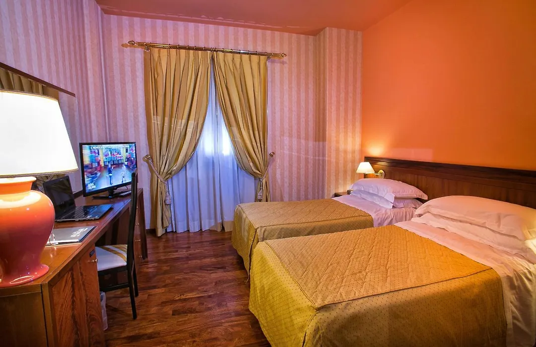 Best Western Hotel Ferrari-1