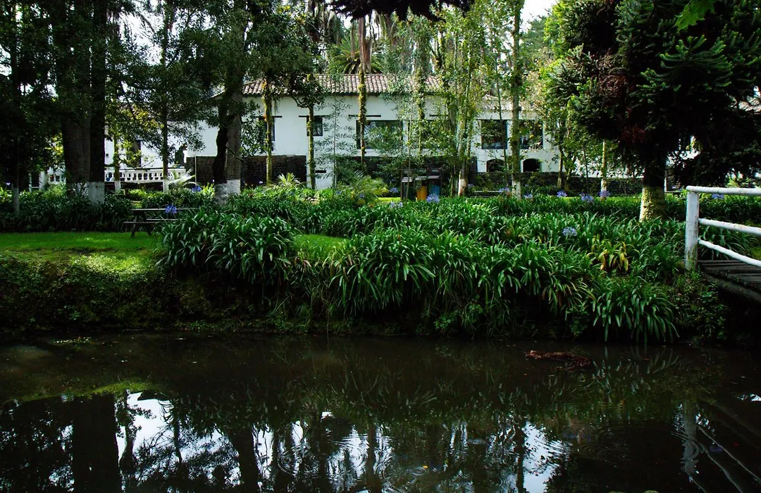 Hosteria Hacienda Pinsaqui-1