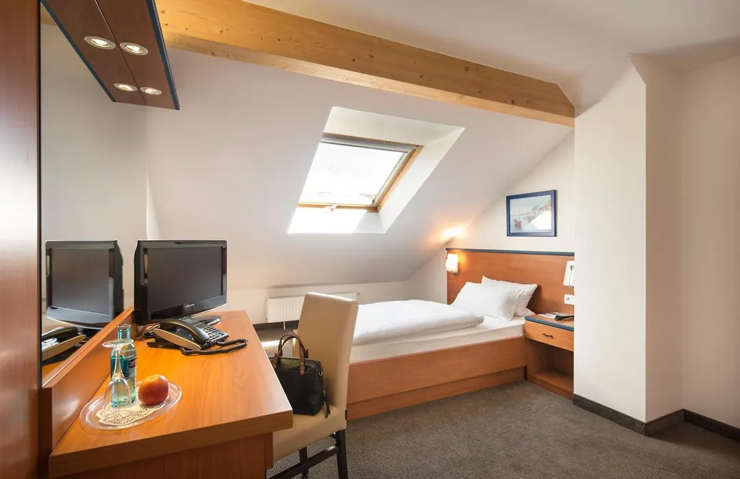 Hotel Am Wald-1