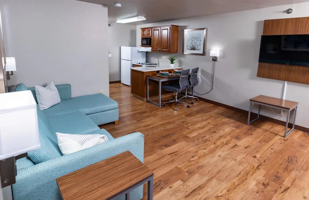 Extended Stay Airport-1