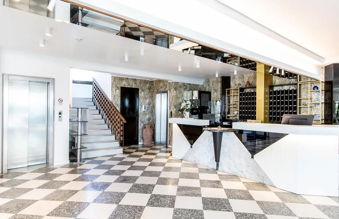 Hotel Baltic Riccione-Fronte Mare-1