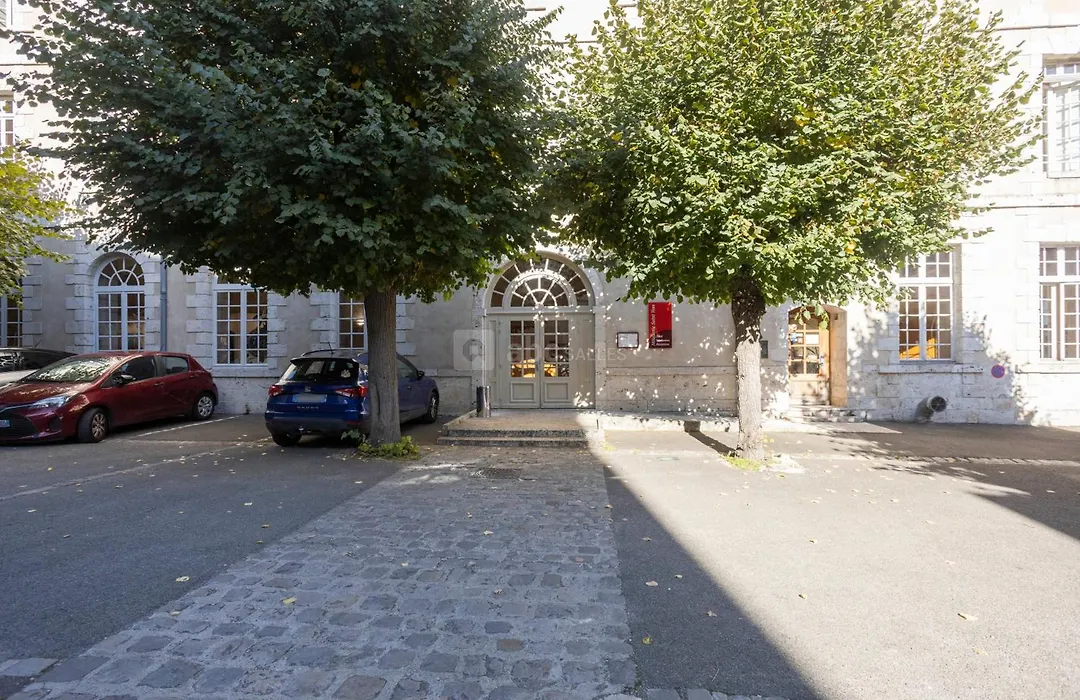 Hôtellerie Saint Yves-1