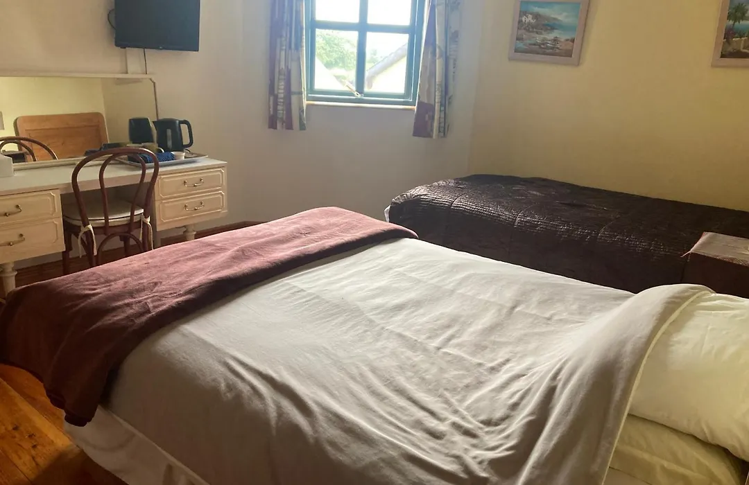 Grove House Country Rooms-1