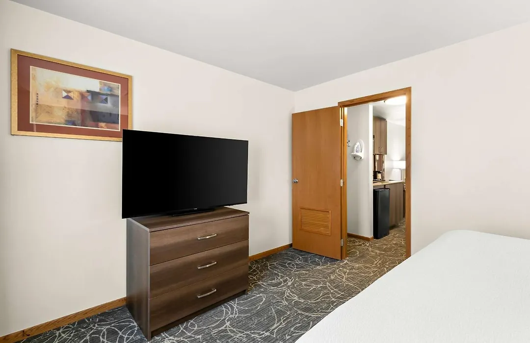 Best Western West Towne Suites-1