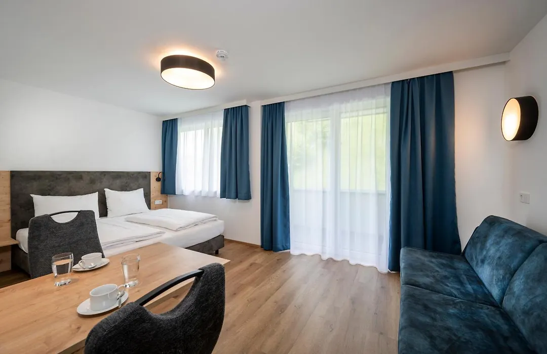 Centerhouse Wagrain-1