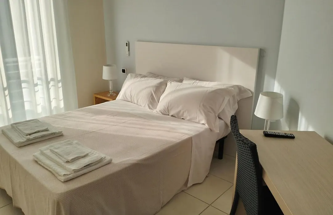Hotel Riviera-1
